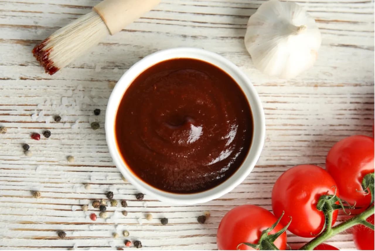 Jak zrobić sos barbecue z ketchupu, który zachwyci Twoich gości Jak zrobić sos barbecue z ketchupu, który zachwyci Twoich gości
