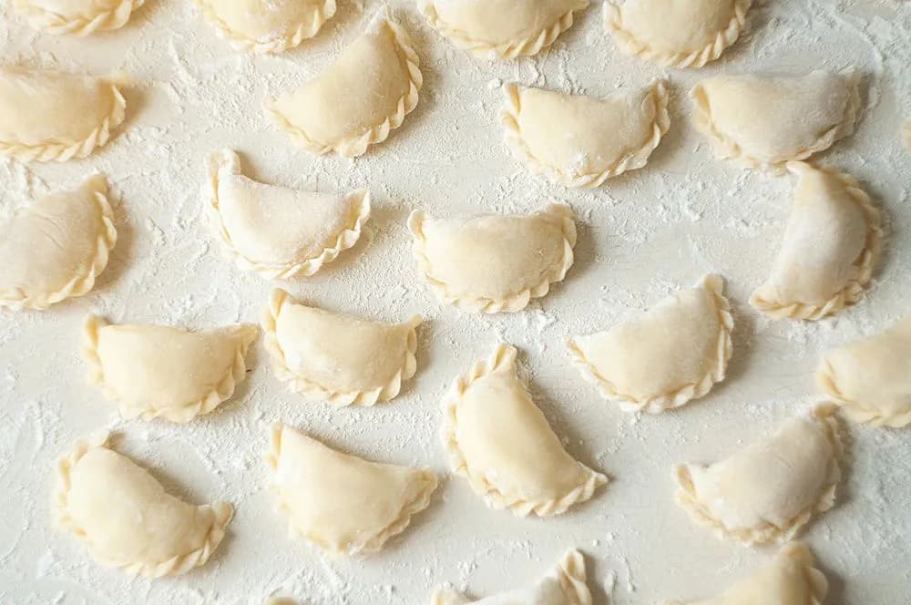 Ile pierogów wychodzi z kilograma mąki? Poznaj sekrety idealnego przepisu Ile pierogów wychodzi z kilograma mąki? Poznaj sekrety idealnego przepisu