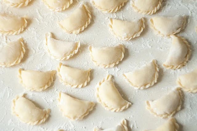 Ile pierogów wychodzi z kilograma mąki? Poznaj sekrety idealnego przepisu Ile pierogów wychodzi z kilograma mąki? Poznaj sekrety idealnego przepisu