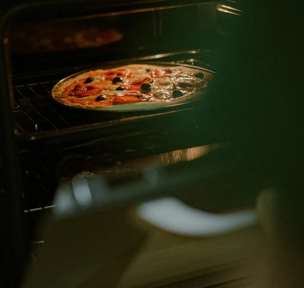 Pizza z termoobiegiem czy bez – która metoda daje lepsze efekty? Pizza z termoobiegiem czy bez – która metoda daje lepsze efekty?