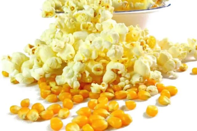 Czy można zrobić popcorn do mikrofalówki w piekarniku? Sprawdź! Czy można zrobić popcorn do mikrofalówki w piekarniku? Sprawdź!